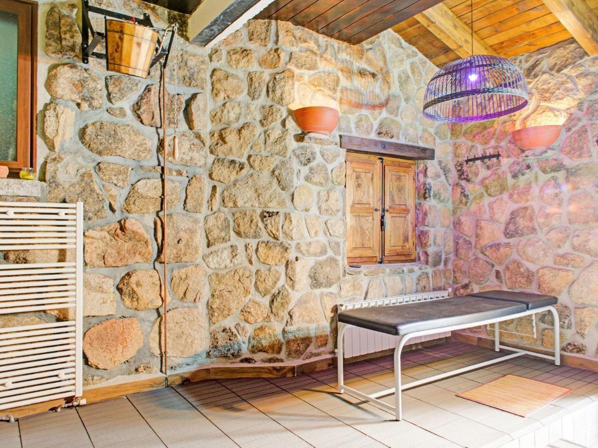 Ferienhaus Rural With And Common Areas